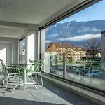 Jungfraucenter Baellenhoechst - Griwa Rent Ag
