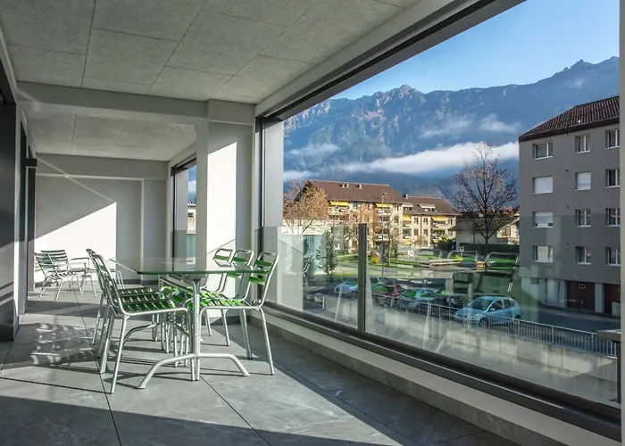 Jungfraucenter Baellenhoechst - Griwa Rent Ag