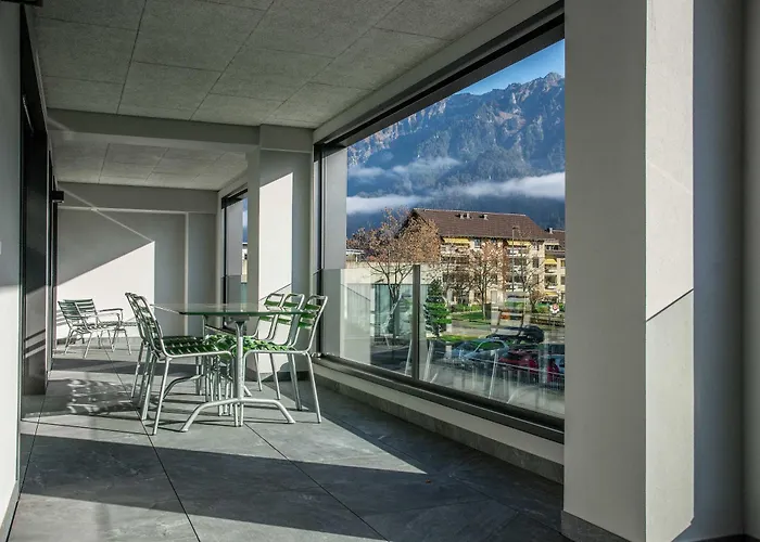 Jungfraucenter Baellenhoechst - Griwa Rent Ag *