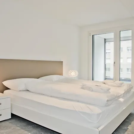 Jungfraucenter Baellenhoechst - Griwa Rent Ag *